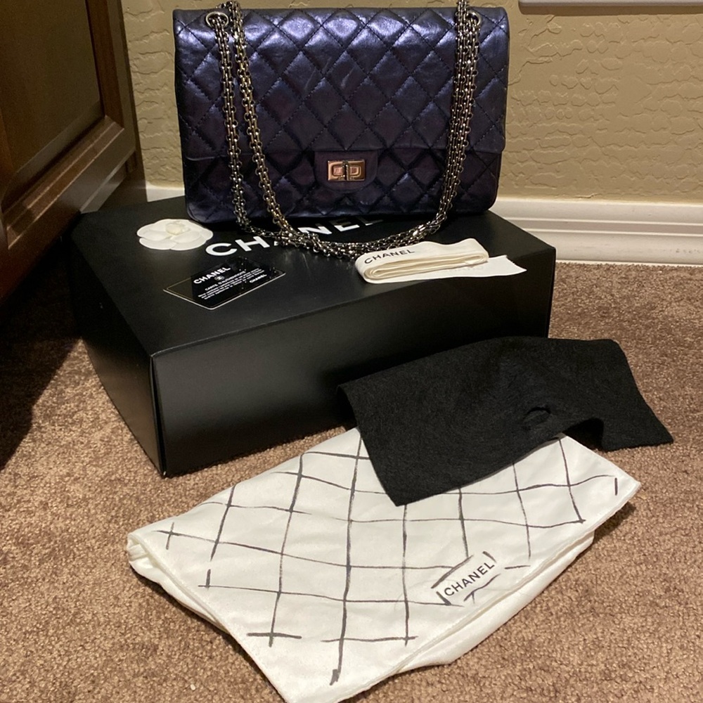 Chanel 2.55 Reissue Flap bag (authentic)